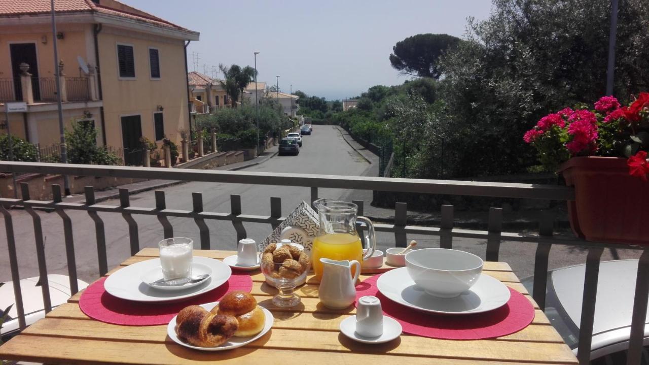 B&B Terra Di Miti Acireale Exteriör bild
